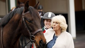 Fesyen Mewah untuk Dua Menit Kentucky Derby