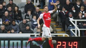 Giroud Beri Jawaban di Lini Depan Arsenal