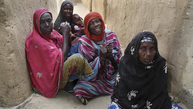 Lebih dari 200 gadis ditemukan saat tentara Nigeria menyerbu persembunyian Boko Haram di dalam hutan Sambisa awal pekan ini.