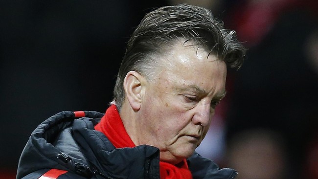 Louis van Gaal mengatakan bahwa lapangan Seattle CenturyLink Field tak cukup bagus digunakan oleh para pemainnya setelah sempat dipakai konser 1D.