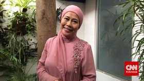 Dewi Yull Bius Ratusan Wisman di Batam Golden Memories