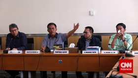 DPRD DKI: Dinas Kebersihan 'Termehek-mehek' Urus Sampah