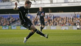 Everton Bawa Pulang Tiga Angka dari Kandang QPR