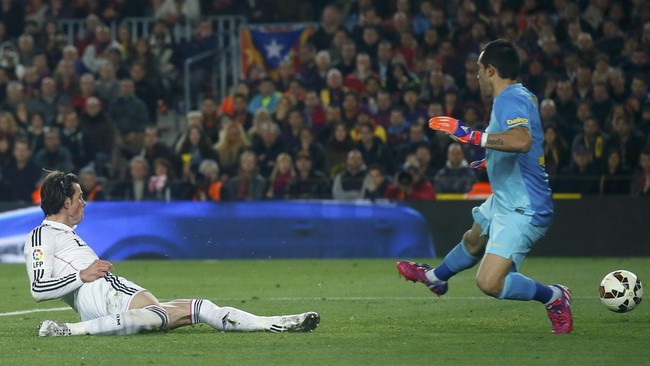 Real Madrid telah mengidentifikasi dua suporter yang melabrak sejumlah pemain Los Blancos dan pelatih Carlo Ancelotti usai kekalahan di El Clasico.