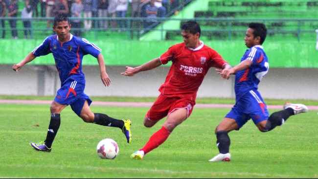 Pemain Persis Solo, Muchamad Sulthon menegaskan Hisyam Tolle belum minta maaf terkait insiden pemukulan dan tendangan dalam laga Lanjutan Liga 2 2019.