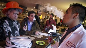 Studi: Rokok Elektrik Beraroma Hasilkan Uap Beracun