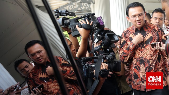 Pemanggilan Ahok dan pimpinan DPRD DKI Jakarta oleh Jusuf Kalla dilakukan untuk meredakan dan menghilangkan faktor emosi pribadi diantara keduanya.