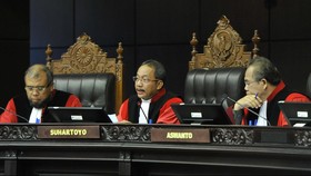 Patrialis: Pilkada dengan Dua Calon Pasangan Sudah Tepat