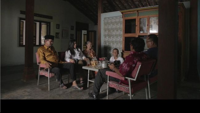 Menonton film di layanan streaming sudah biasa. Kalau mau sesuatu yang berbeda, tonton rekomendasi film pendek Indonesia di YouTube.