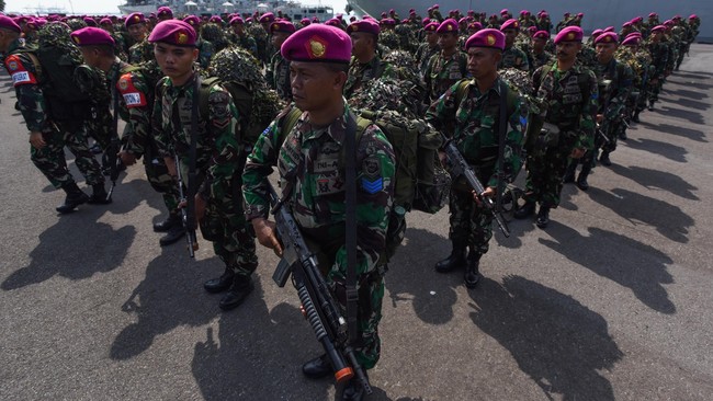 TNI melakukan mutasi jabatan 50 Pati yang terdiri dari 26 Pati jajaran TNI AD, 10 Pati jajaran TNI AL dan 14 Pati jajaran TNI AU.