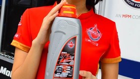 Federal Oil Sabet Penghargaan Indonesia Original Brand 2015