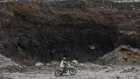 Bupati Sleman Klaim Tambang di Sungai Sekitar Merapi Sudah Disetop