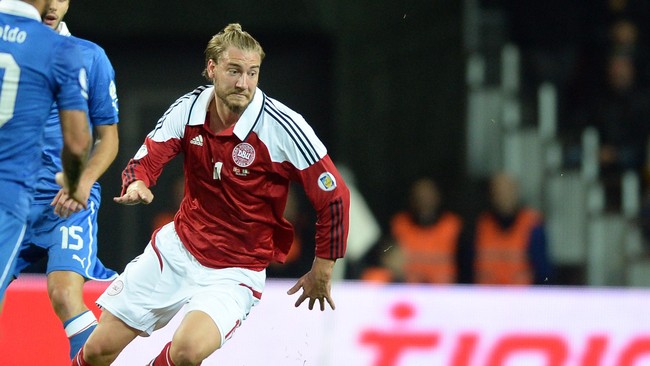 Nicklass Bendtner menjadi pahlawan bagi kemenangan Denmark setelah menyarangkan tiga gol ke gawang Amerika Serikat. Itu Hat-trick pertama Bendtner.