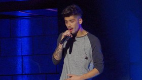 Keluar dari One Direction, Zayn Malik Guncang Media Sosial