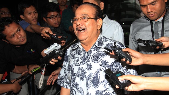 Lobi politik bermula dari sebuah hotel di Jeddah. Sejumlah anggota DPR bertemu dengan calo pemondokan dan katering haji dan perwakilan Kementerian Agama.