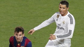 Neville: Messi, Ronaldo, dan Lainnya Bisa Kalahkan Blatter
