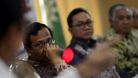 Mahfud MD: Risma Lawan Seimbang Ahok