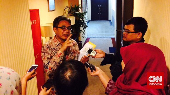 Target Cukai Rokok Picu PHK, Kemenperin Siap Surati Kemenkeu Kementerian Perindustrian menilai, menaikkan target cukai terlalu tinggi tanpa berdiskusi dengan pelaku usaha menjadi kontraproduktif dan merugikan industri.