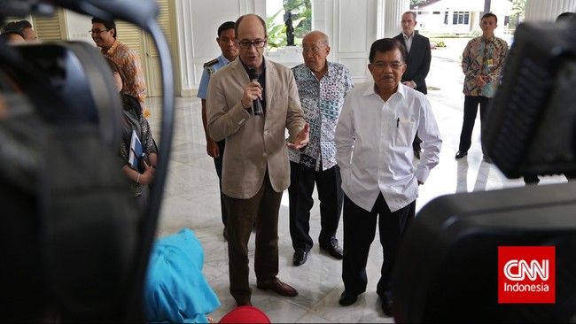Wakil Presiden Jusuf Kalla menegaskan perusahaan tambang yang telah memiliki kontrak yang jelas dan akuntabel akan dikecualikan dalam ketentuan penggunaan L/C.
