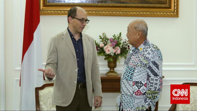 CEO Twitter Ungkap Alasan Buka Kantor di Jakarta Twitter memiliki 50 juta pengguna di Indonesia dan pertumbuhan penggunanya saat ini disebut yang terbesar serta menjadi pasar yang sangat menguntungkan.