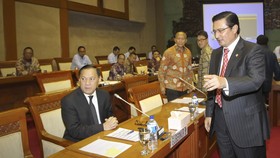 Politisi Golkar Memaksa Pemerintah Bentuk Crisis Center