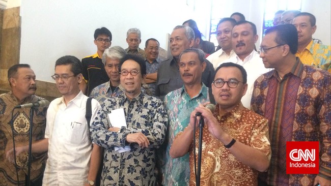 Menteri ESDM Sudirman Said menilai kewajiban menggunakan Letter of Credit (L/C) dapat menganggu proses bisnis di sektor minyak dan gas.