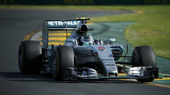 Pebalap Mercedes, Nico Rosberg, menjadi yang tercepat pada latihan bebas pertama Formula One (F1) GP Malaysia di Sirkuit Sepang, Jumat (27/3).