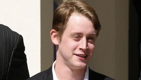 Macaulay Culkin Semakin Serius dengan 'The Pizza Underground'