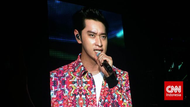 Tak ngaret, konser 2PM justru digelar 1,5 jam lebih awal dari yang dijanjikan. Para Hottest pun larut dalam 'kegilaan' bersama sang idola!