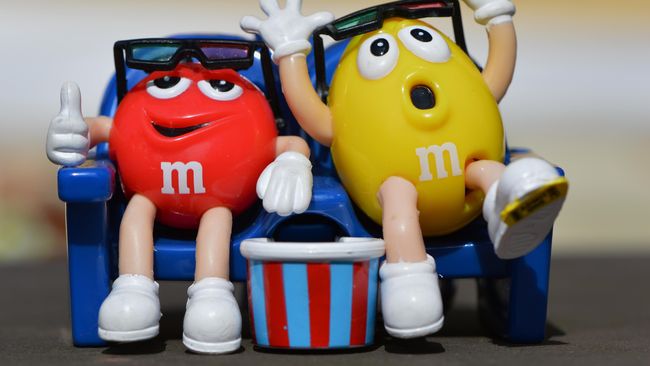 Dikenal sebagai permen cokelat warna-warni, M&M's kini bereksplorasi dengan karamel demi mendapatkan tantangan baru. 