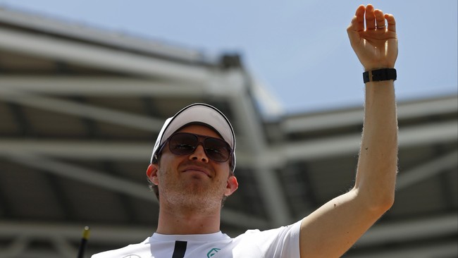 Dua pembalap satu tim, Nico Rosberg dan Lewis Hamilton, bersaing tahun lalu. Kini ada Sebastian Vettel, namun Rosberg tak mau lupakan rivalitas dengan Hamilton
