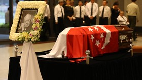 Warga Singapura Mengantar Lee Kuan Yew untuk Terakhir Kali