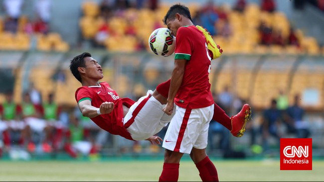 Babak pertama laga penentuan antara Indonesia U-23 dan Korea Selatan U-23 dalam kualifikasi Grup H Piala Asia U-23 berakhir imbang tanpa gol.