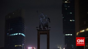 Bundaran HI Sepi Saat Takbiran, Omzet Pedagang Merosot