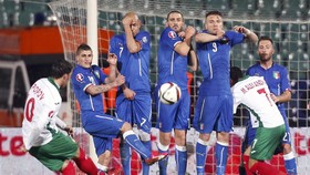 Italia yang Kian Keropos di Lini Tengah