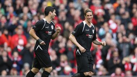 Torres Kaget dan Terharu Namanya Dinyanyikan di Anfield