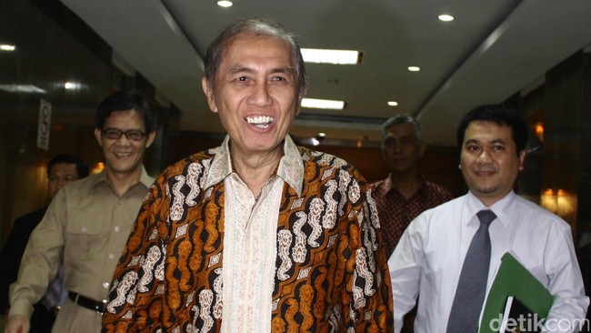 Komisi Pemberantasan Korupsi dianggap telah menggunakan cara yang melanggar hukum pada saat menetapkan bekas Ketua BPK itu sebagai tersangka.