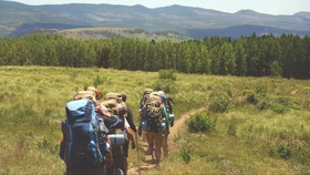 9 Tips Aman dan Nyaman Mendaki Gunung Saat Musim Hujan