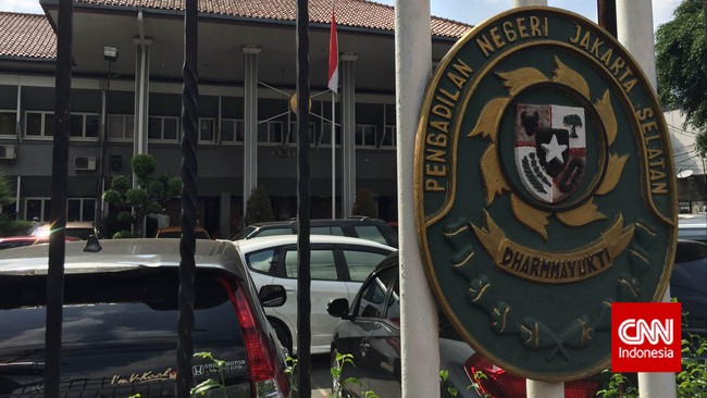 KPK mengatakan sejumlah alasan praperadilan terhadap status tersangka Romahurmuziy keliru dan meminta hakim untuk menolak permohonan itu.