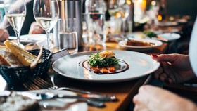 Dua Menu yang Tak Layak Dipesan di Restoran Menurut Koki