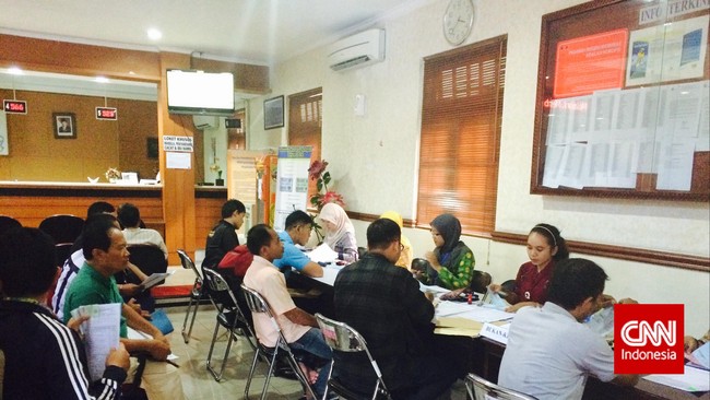 Minimnya sosialisasi membuat banyak wajib pajak yang tidak mengerti cara menggunakan e-filing dan memilih menyampaikan SPT secara manual.