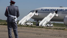Diancam Bom, Pesawat Turkish Airlines Mendarat Darurat