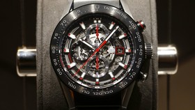 Tag Heuer Mulai Jual Jam Tangan Android Wear