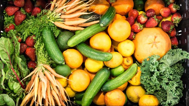 5 Rekomendasi Belanja Sayur dan Ikan Daring Layanan belanja bahan makanan secara daring dapat membantu kebutuhan bahan pokok tetap terpenuhi selama masa isolasi diri demi mencegah penyebaran Covid-19.