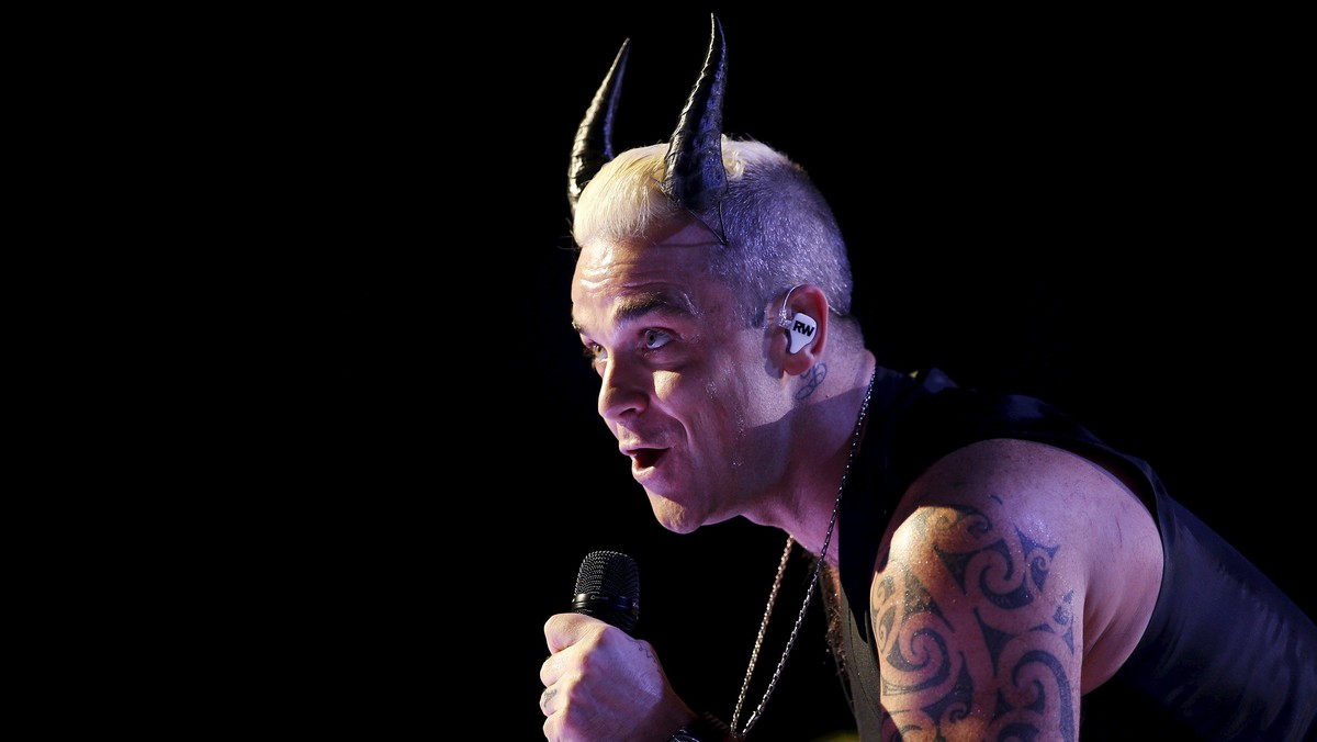 Bertanduk Iblis, Robbie Williams 'Goyahkan' Paris