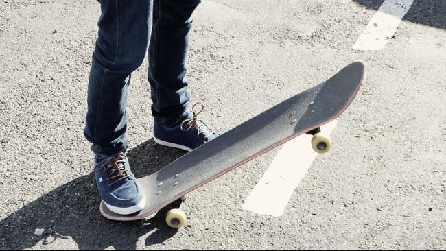 Bagi yang berminat menjajal nyali dalam olahraga longboarding bisa menyimak kegiatan salah satu komunitas di Bandung ini.