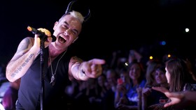 Robbie Williams 'Kalah Tarung' dengan Komputer