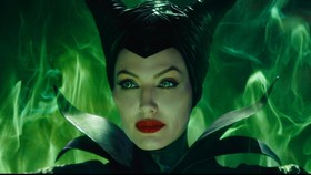 Michelle Pfeiffer Gabung Angelina Jolie di 'Maleficent 2'
