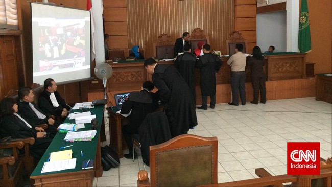 Baik pihak KPK dan kubu Suryadharma Ali sama-sama optimis menang dalam sidang gugatan praperadilan SDA yang berlangsung di PN Jaksel.
