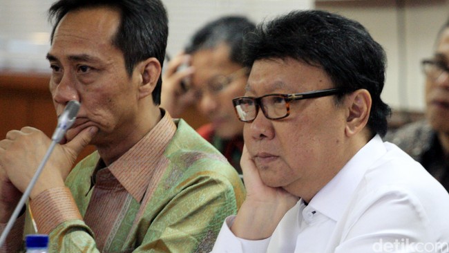 Menteri Tjahjo Kumolo mengaku pernah membahas Bela Negara sebagai sebuah wacana bersama Menhan dan diikuti asosiasi kepala daerah seluruh Indonesia.